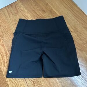 Fabletics Oasis High Waisted 6” Women's Black Bike Shorts